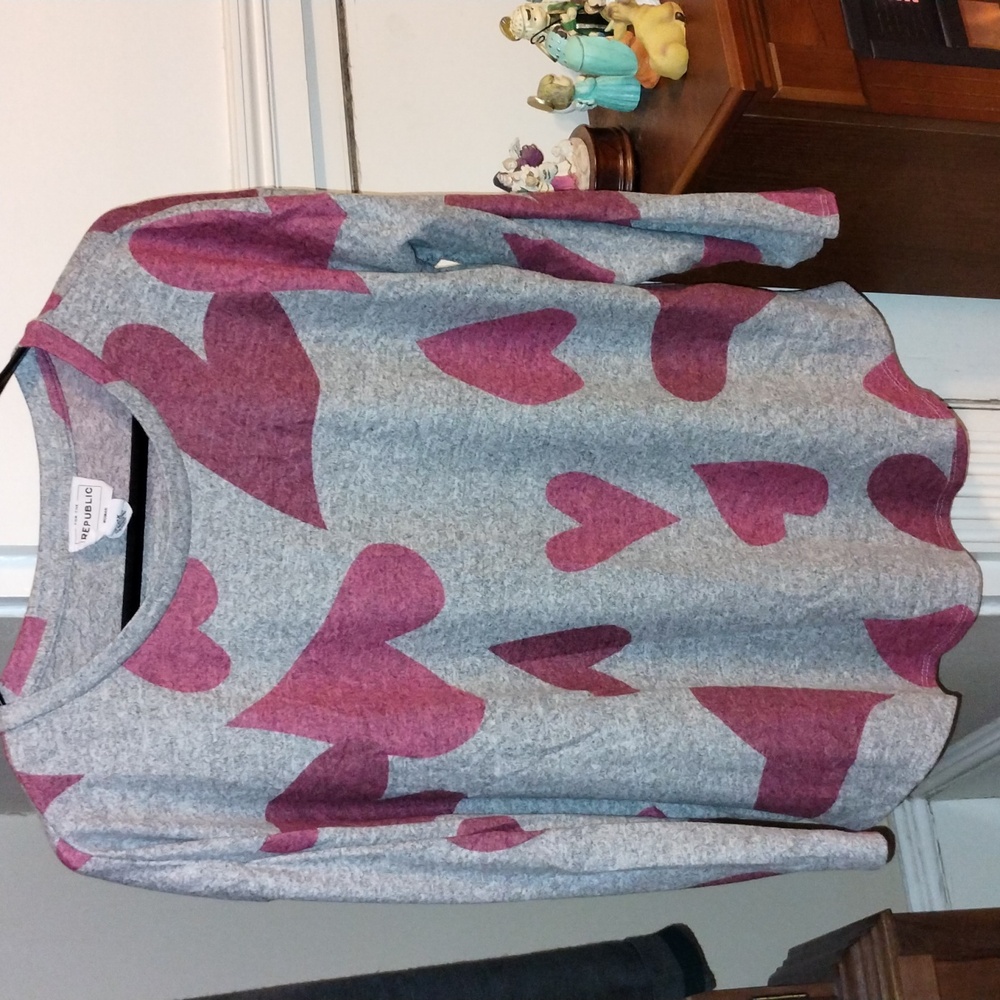 For The Republic Heart Shapes Print Top 1X